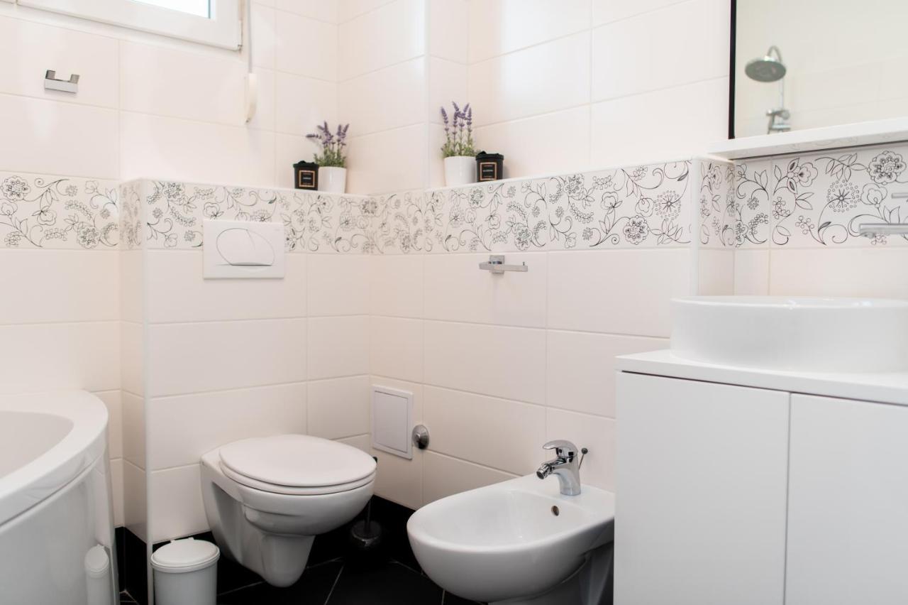 Salvia Apartment With Private Jacuzzi スプリト エクステリア 写真