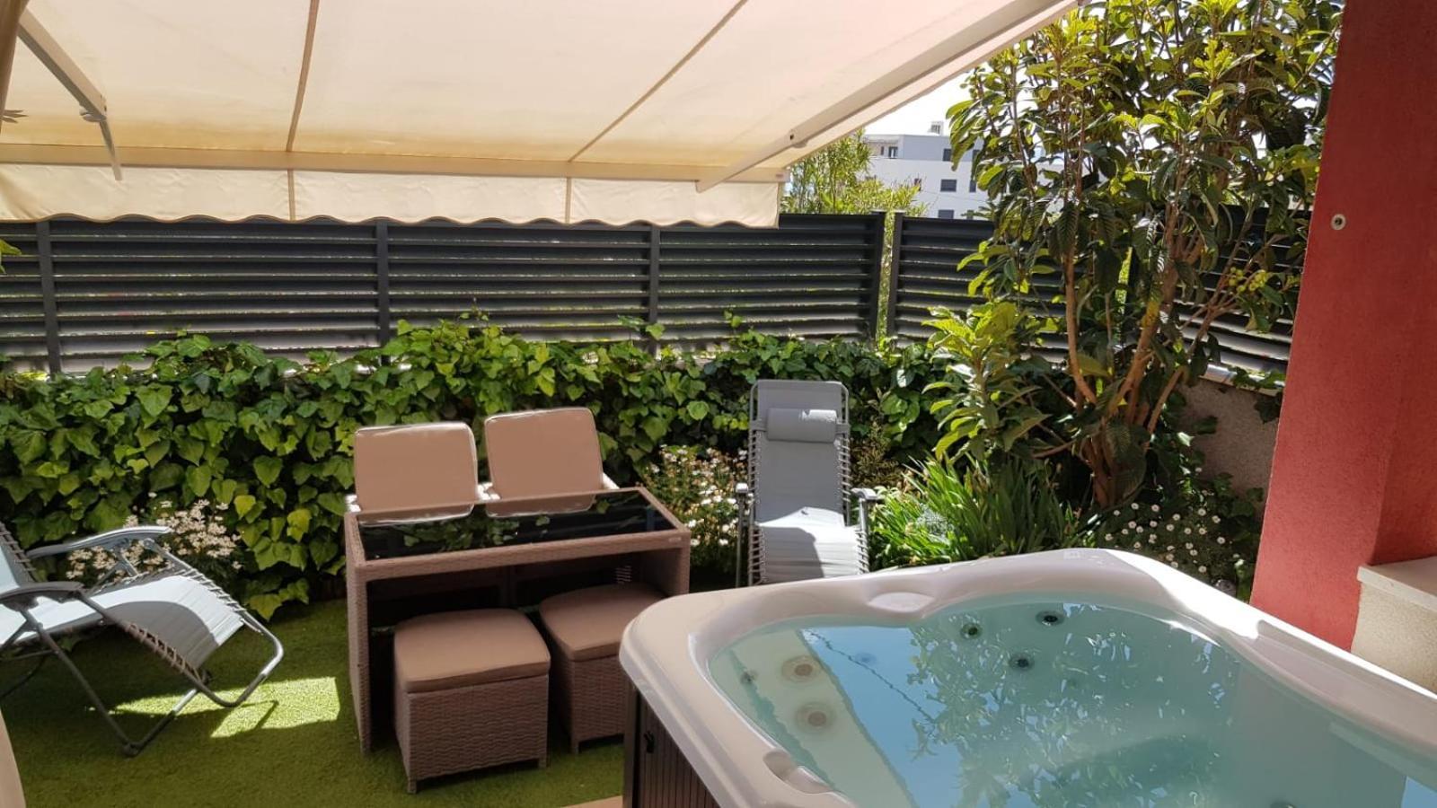Salvia Apartment With Private Jacuzzi スプリト エクステリア 写真