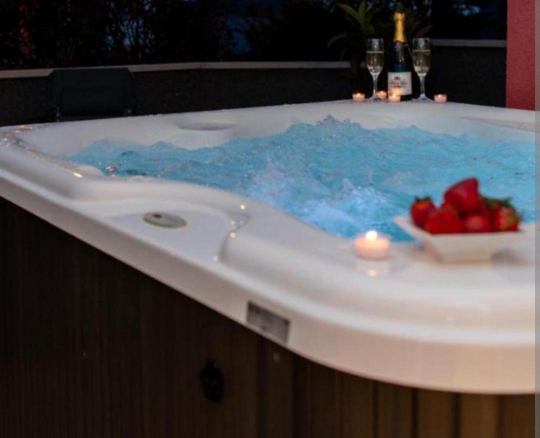 Salvia Apartment With Private Jacuzzi スプリト エクステリア 写真